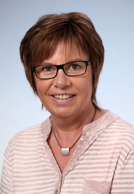 Monika Mehring, Sekretärin